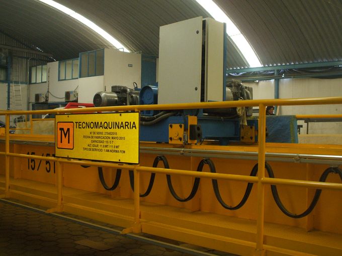 GRUA VIAJERA CAPACIDAD 15/5 TON
ALTURA DE IZAJE 12 MT